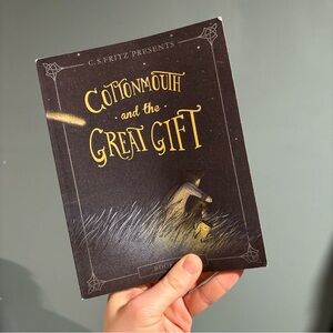 Cottonmouth and the great gift book
